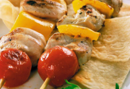 Skewer with chicken and pineapple