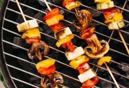 Овощи и шампиньоны на гриле